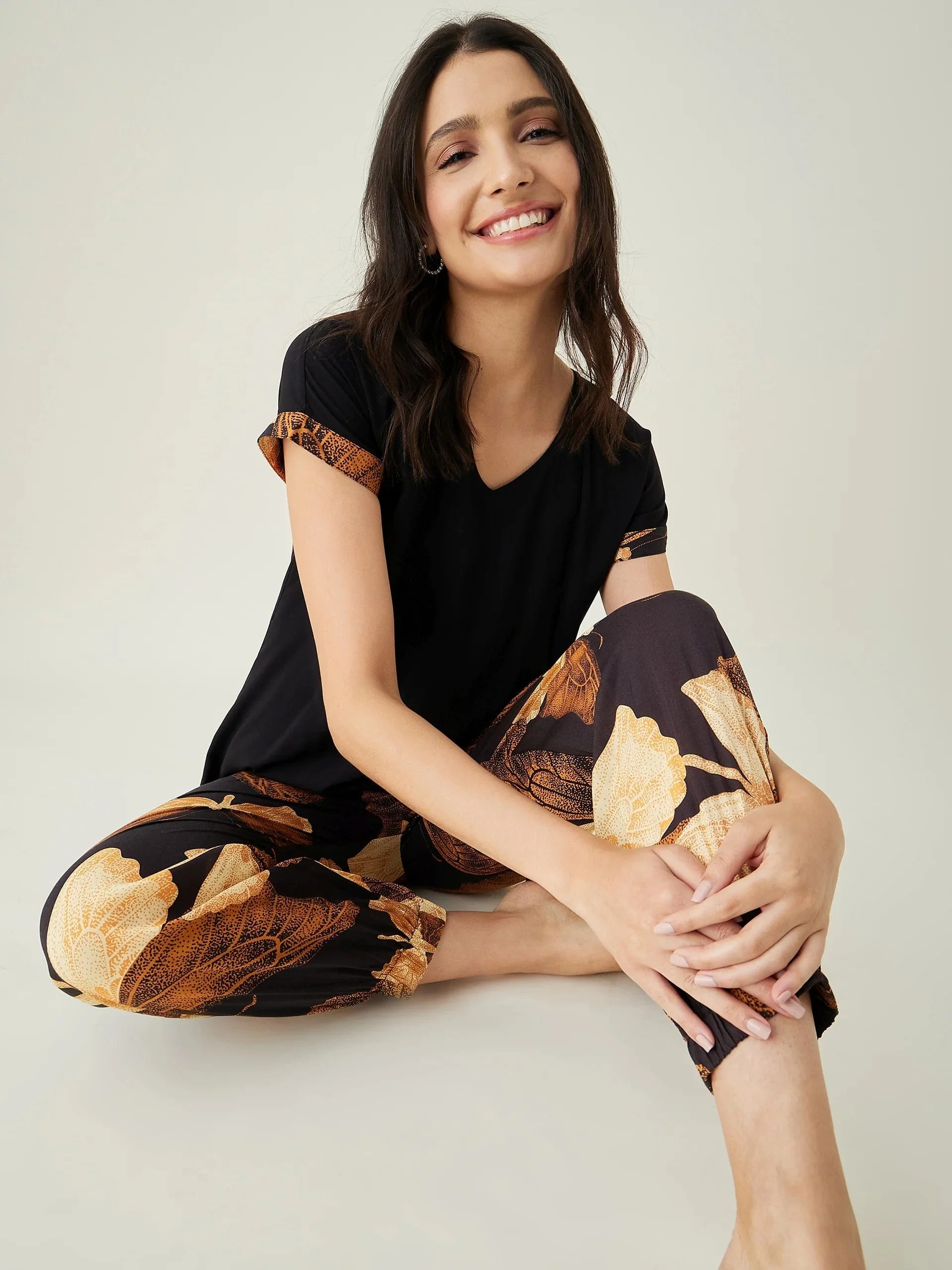 Black Flutter Printed Pajama Set - Image 7