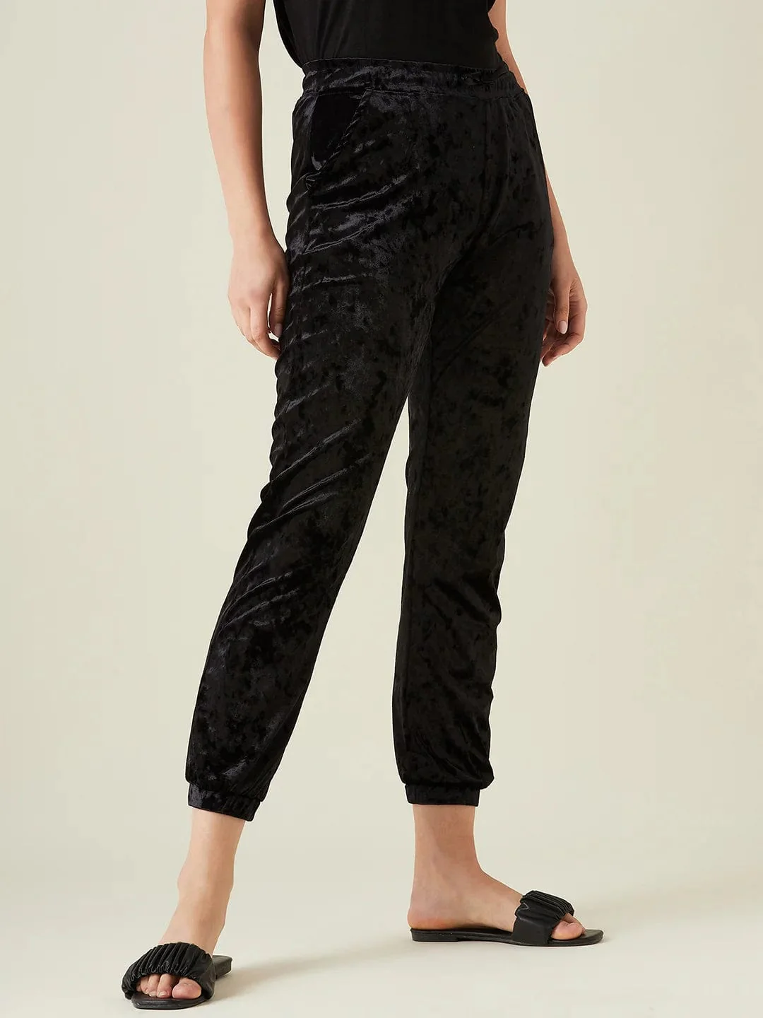 Black velvet joggers - Image 3