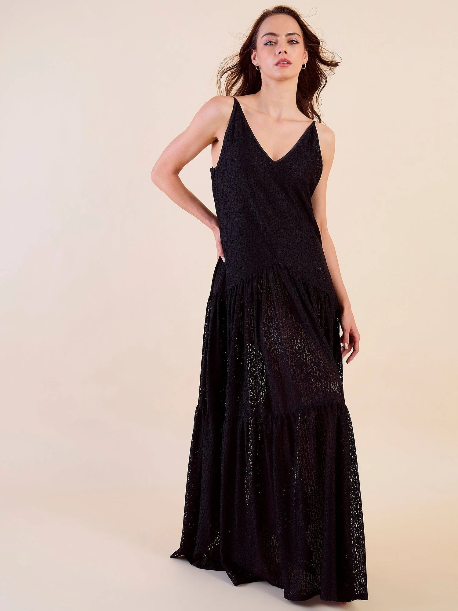 Elegant Black Lace Nightdress – Sleeveless, Flowy & Romantic - Image 3