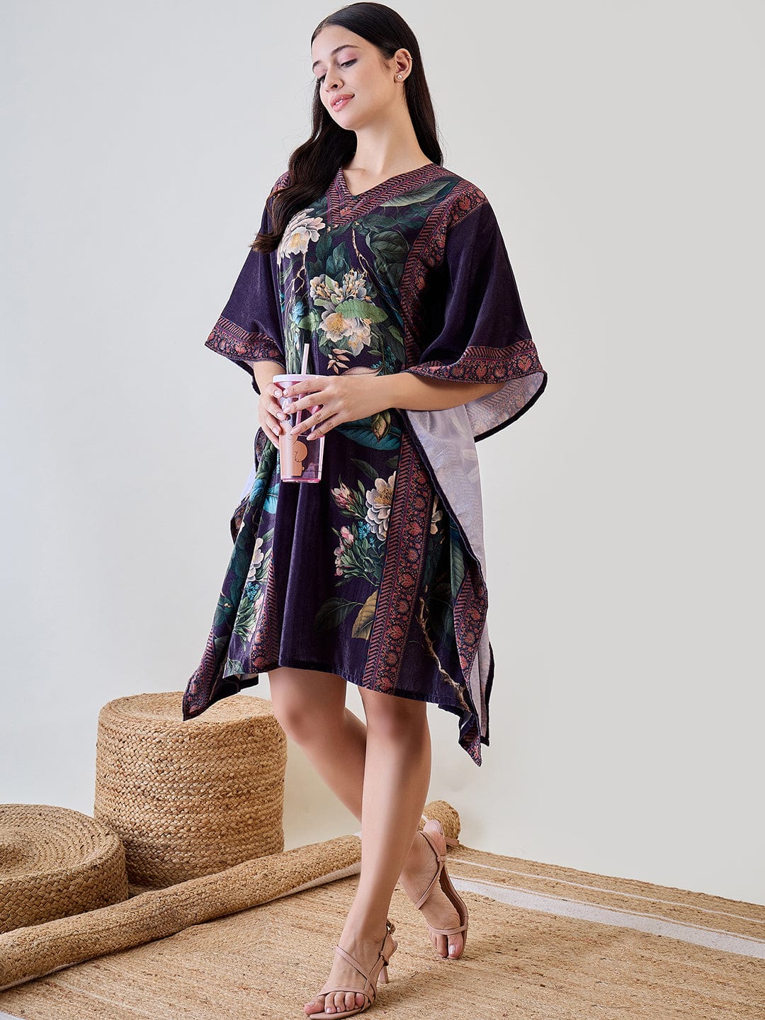 Green Floral Garden Velvet Night Wear Kaftan - Image 4