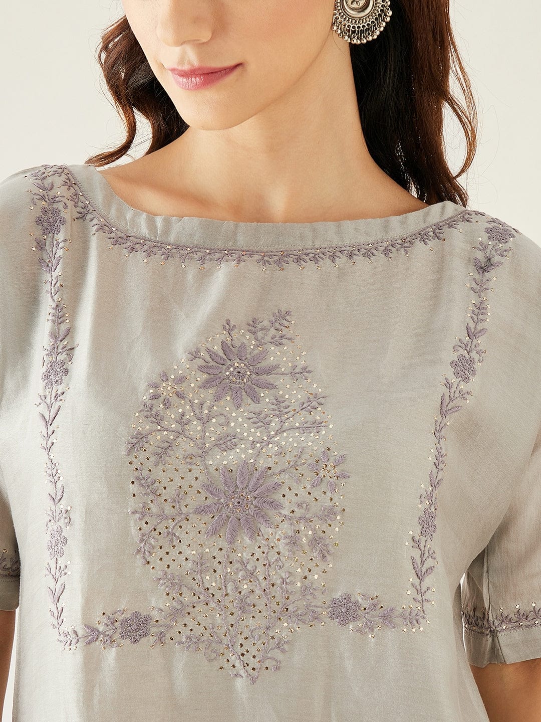 Grey Chanderi Silk Hand Embroidered Kurta - Image 5