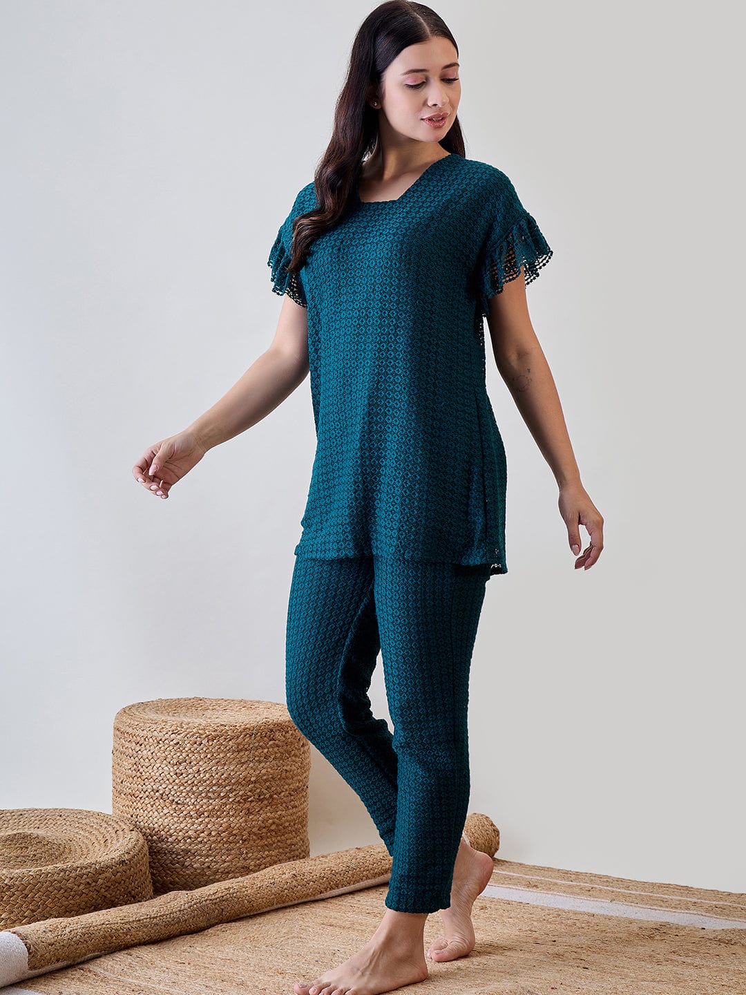 Textured Lace Pyjama Set for Women - Image 3