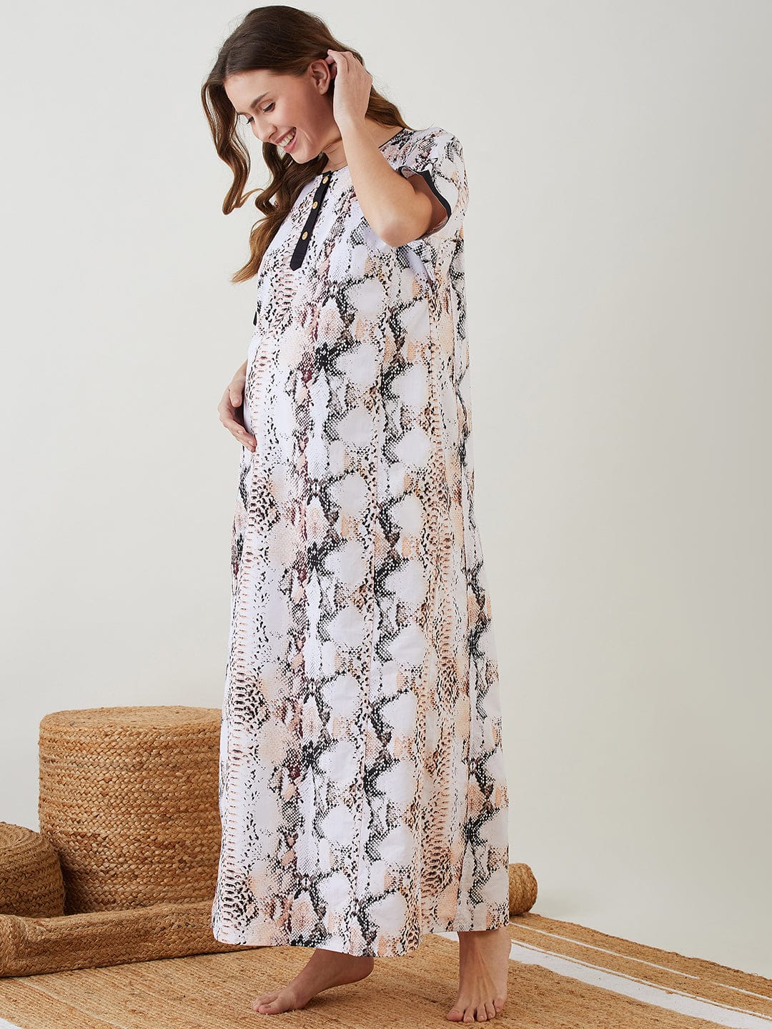 White Snake Printed Maternity Nightdress - Image 3