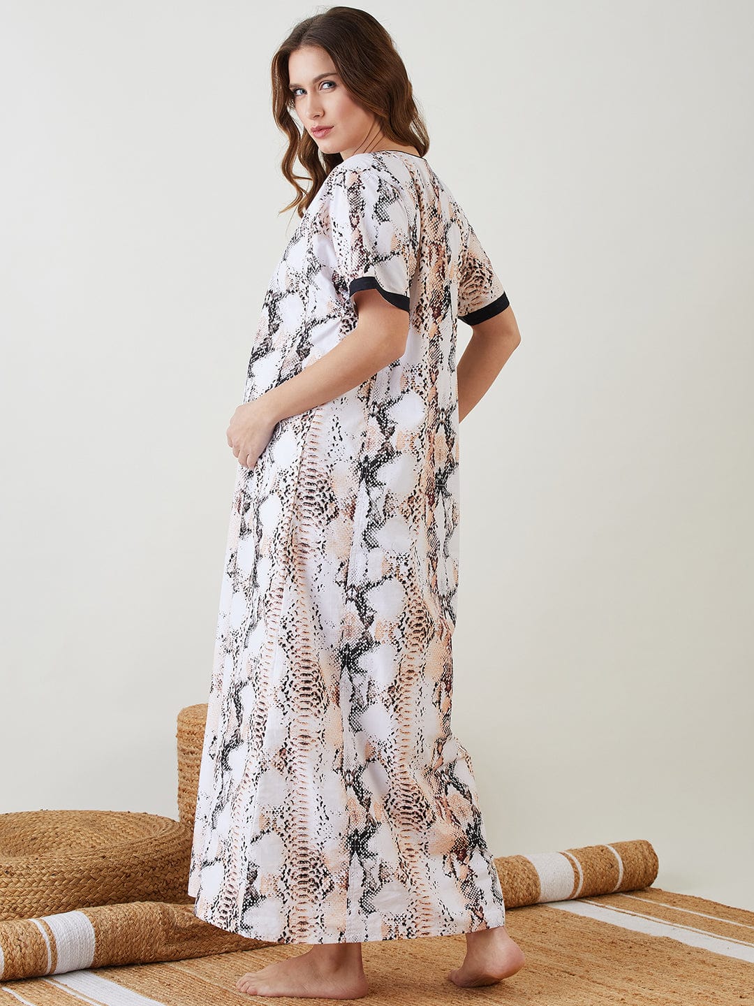White Snake Printed Maternity Nightdress - Image 4